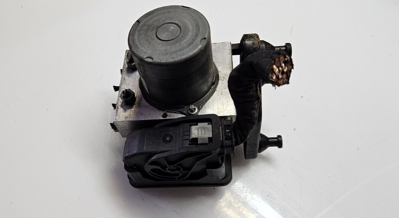 Mercedes Sprinter ABS Hydraulikblock Pumpe Steuergerät A 9079003704