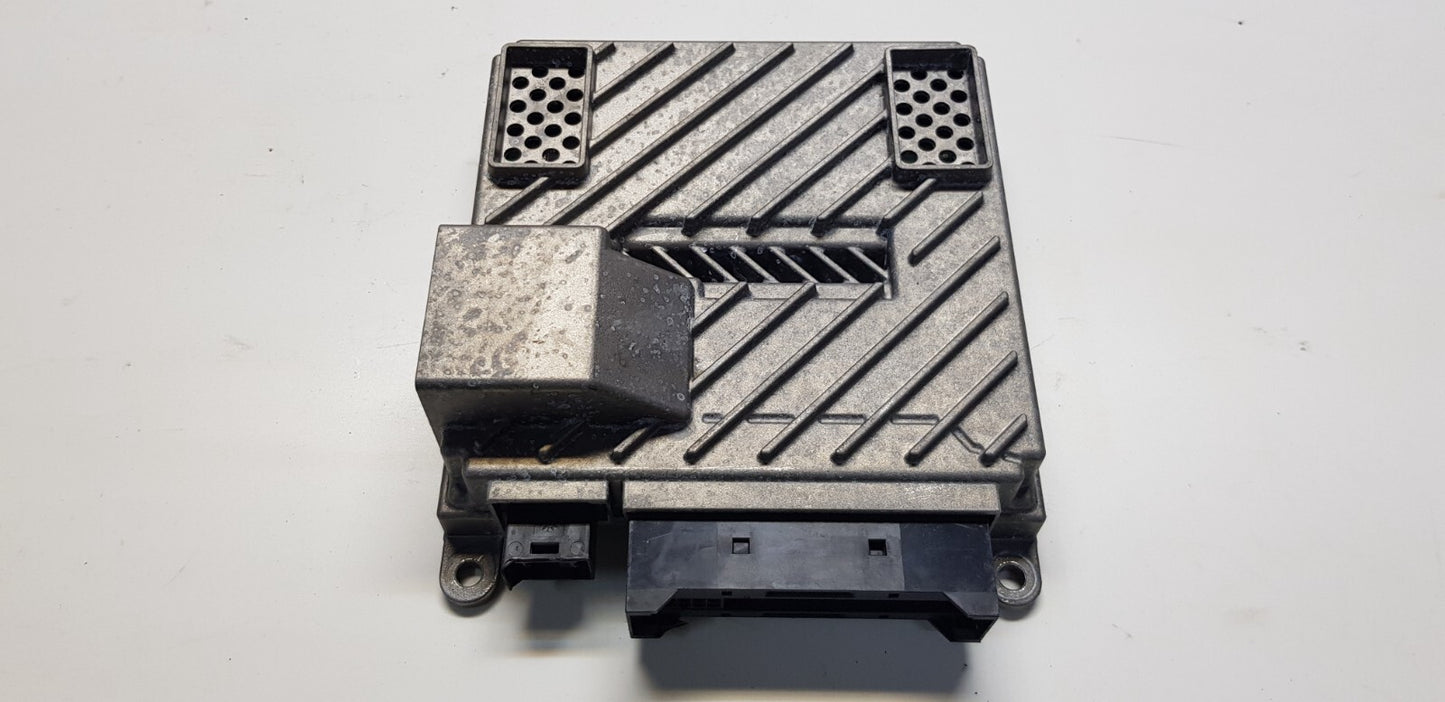 Mercedes W205 Verstärker Midline Sound A 2059007444 A 2059018714