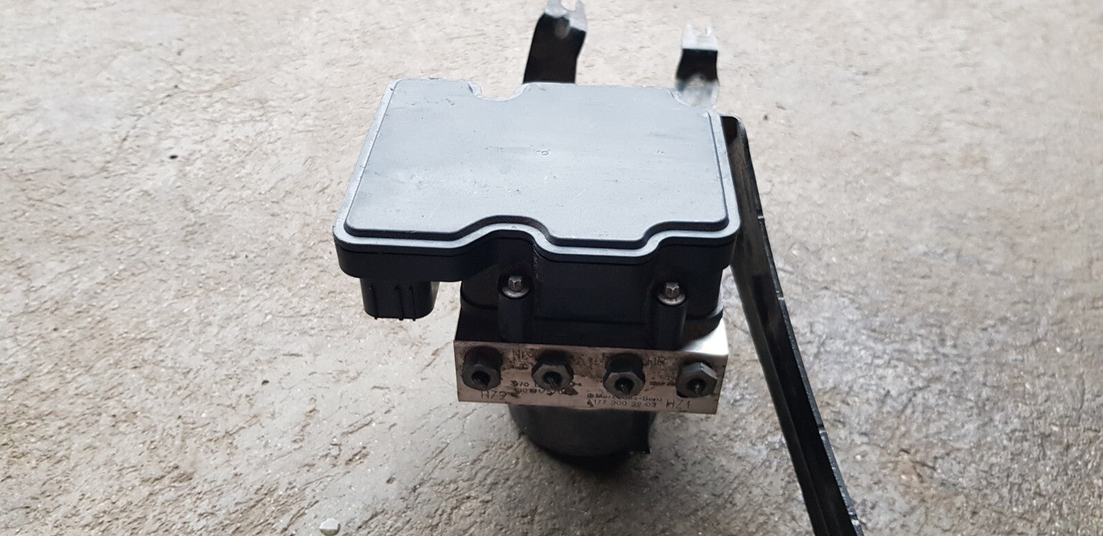 Mercedes ABS Hydraulikblock Hydraulikaggregat A 1779009203 A 1779021204
