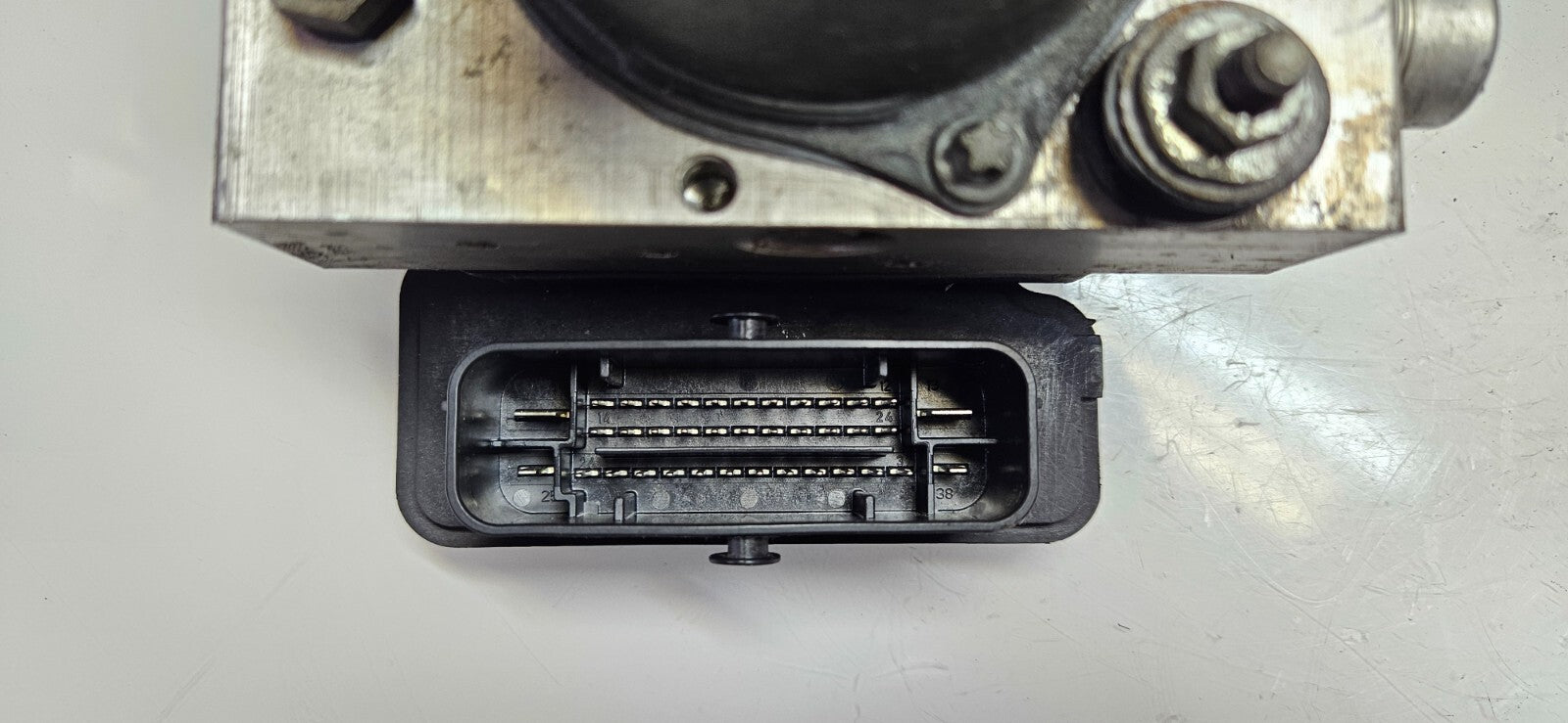 Mercedes Sprinter ABS Hydraulikblock Pumpe Steuergerä A 9069008601 0265956033