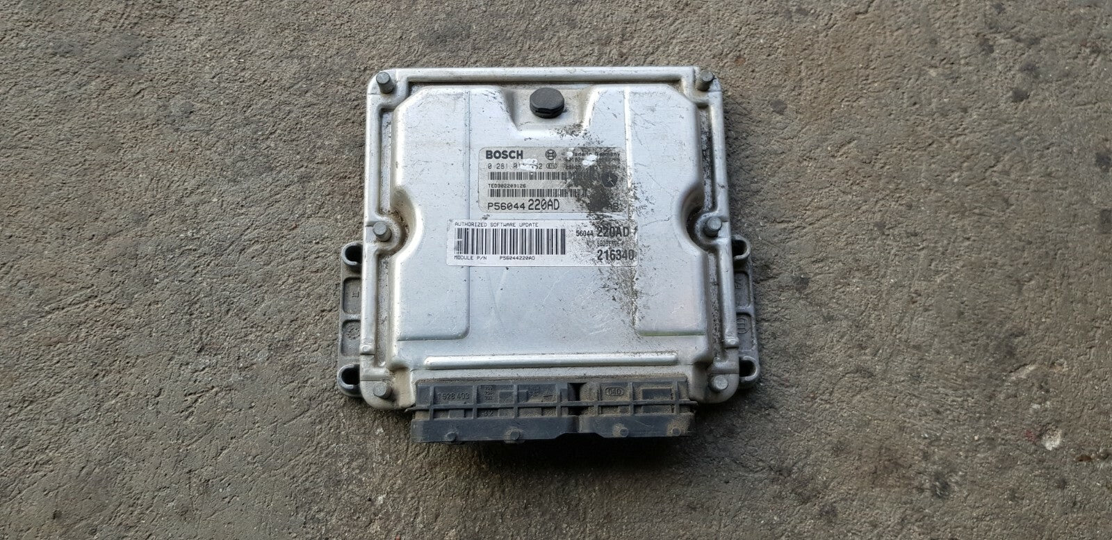 Jeep Motorsteuergerät Steuergerät 0281011062 P56044220AD