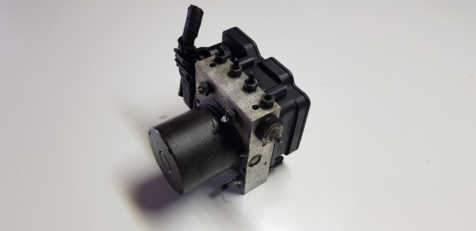 Mercedes Sprinter ABS Hydraulikblock Pumpe Steuergerät A 9069002004 0265956378