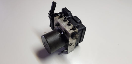 Mercedes Sprinter ABS Hydraulikblock Pumpe Steuergerät A 9069002004 0265956378
