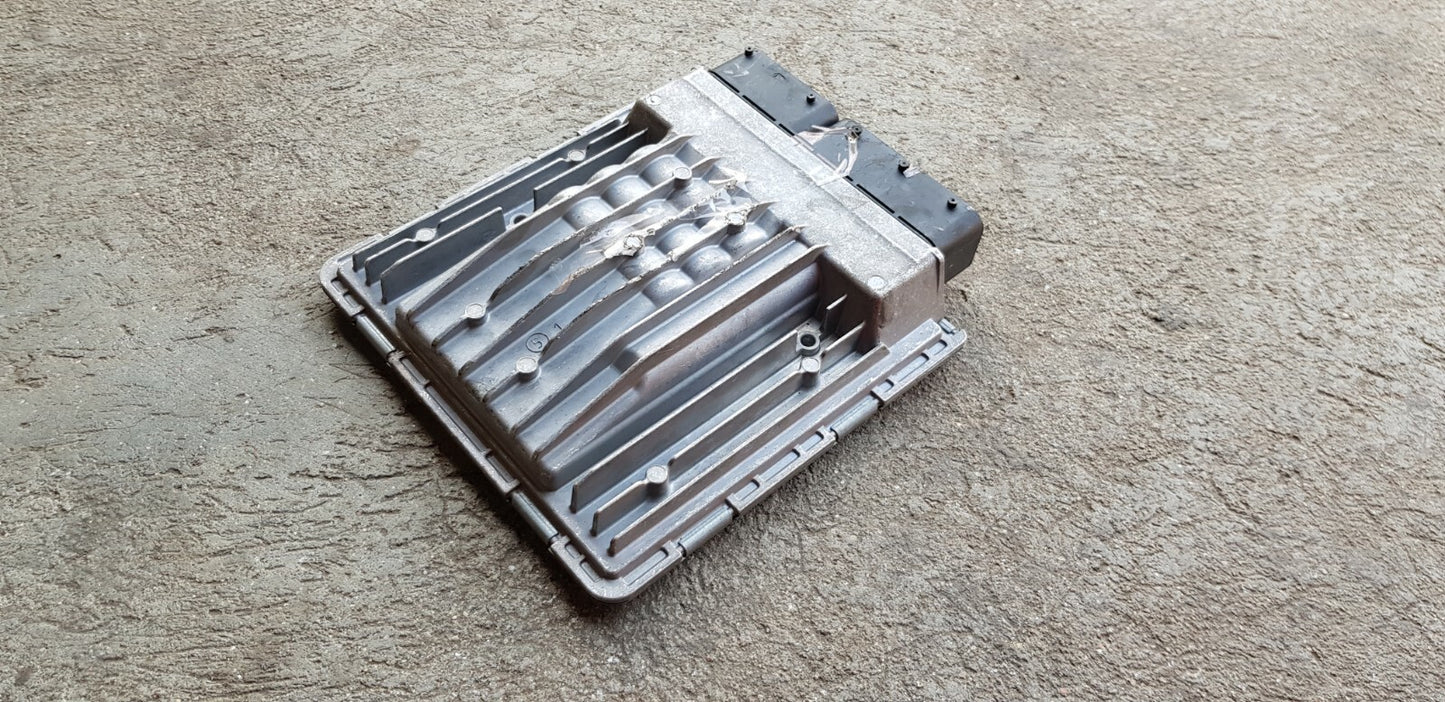 BMW Motorsteuergerät Steuergerät 8613002 5WK91169