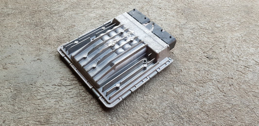 BMW Motorsteuergerät Steuergerät 8613002 5WK91169