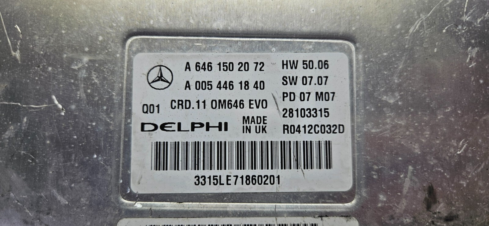 Mercedes C-Klasse Motorsteuergerät Steuergerät A 6461502072 A 0054461840