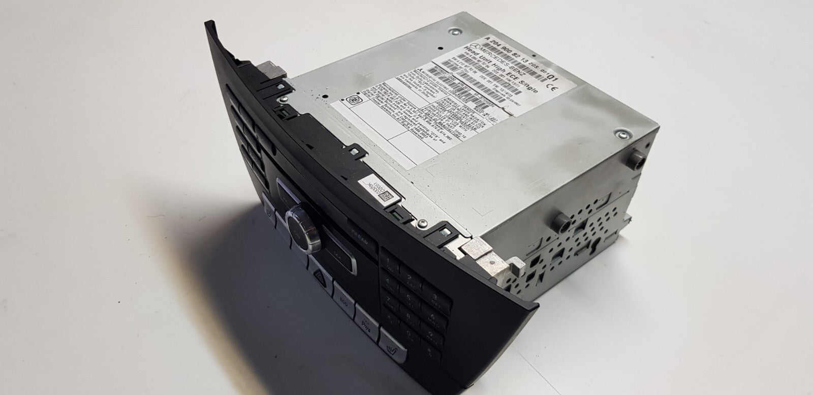 Mercedes W204 Headunit Navigation Comand A 2049008213 A 2049015204 mit PIN Code