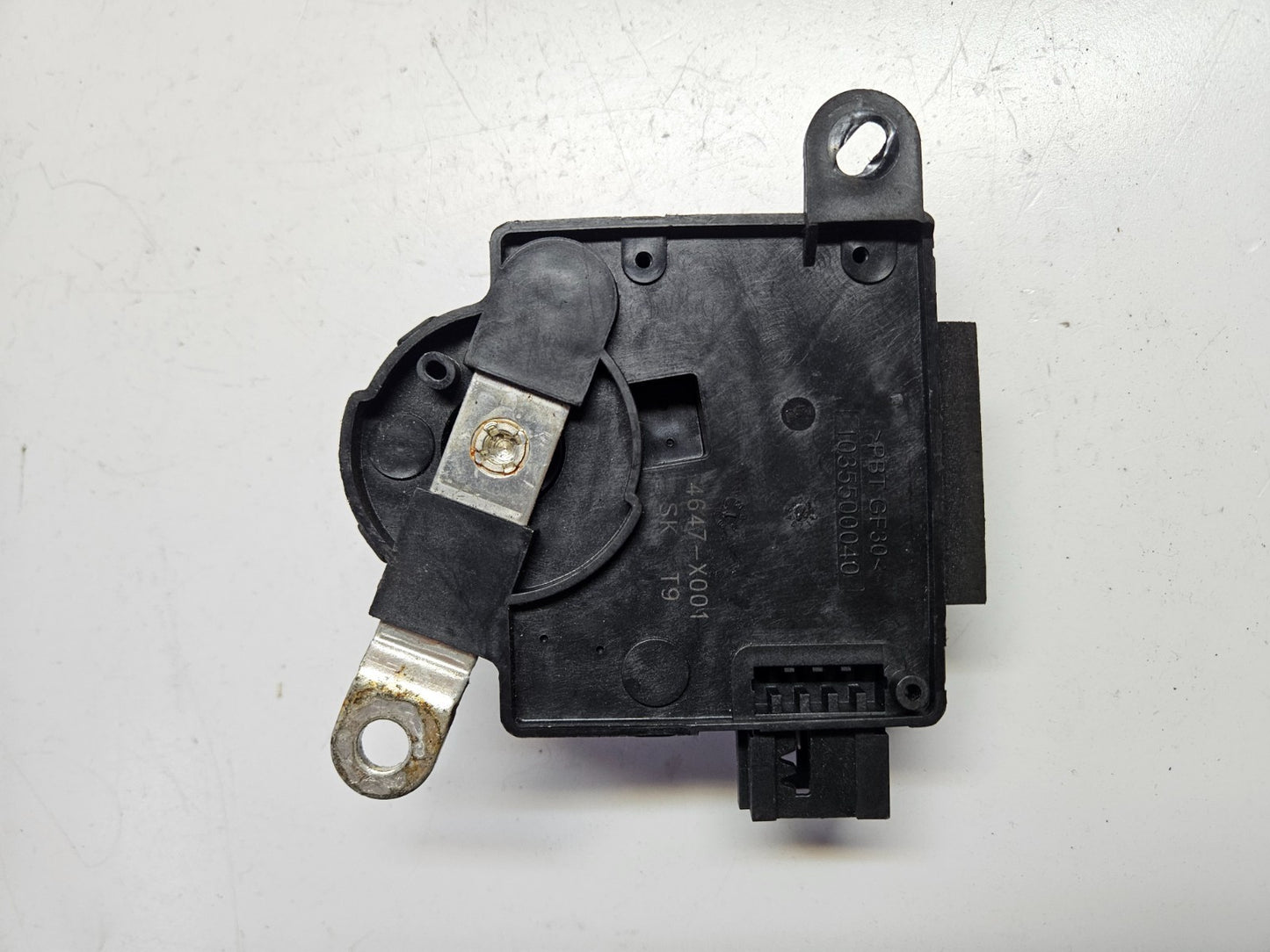 Mercedes E CLS Batteriesteuergerät A 2115403845 0199000012 ♻️