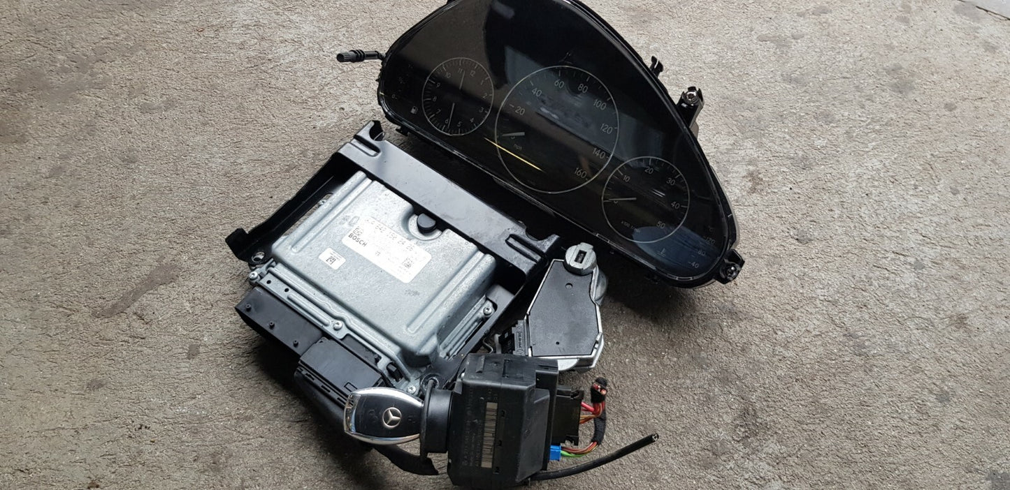 Mercedes W211 Motorsteuergerät mit Wegfahrsperre A 6421502426 0281014917