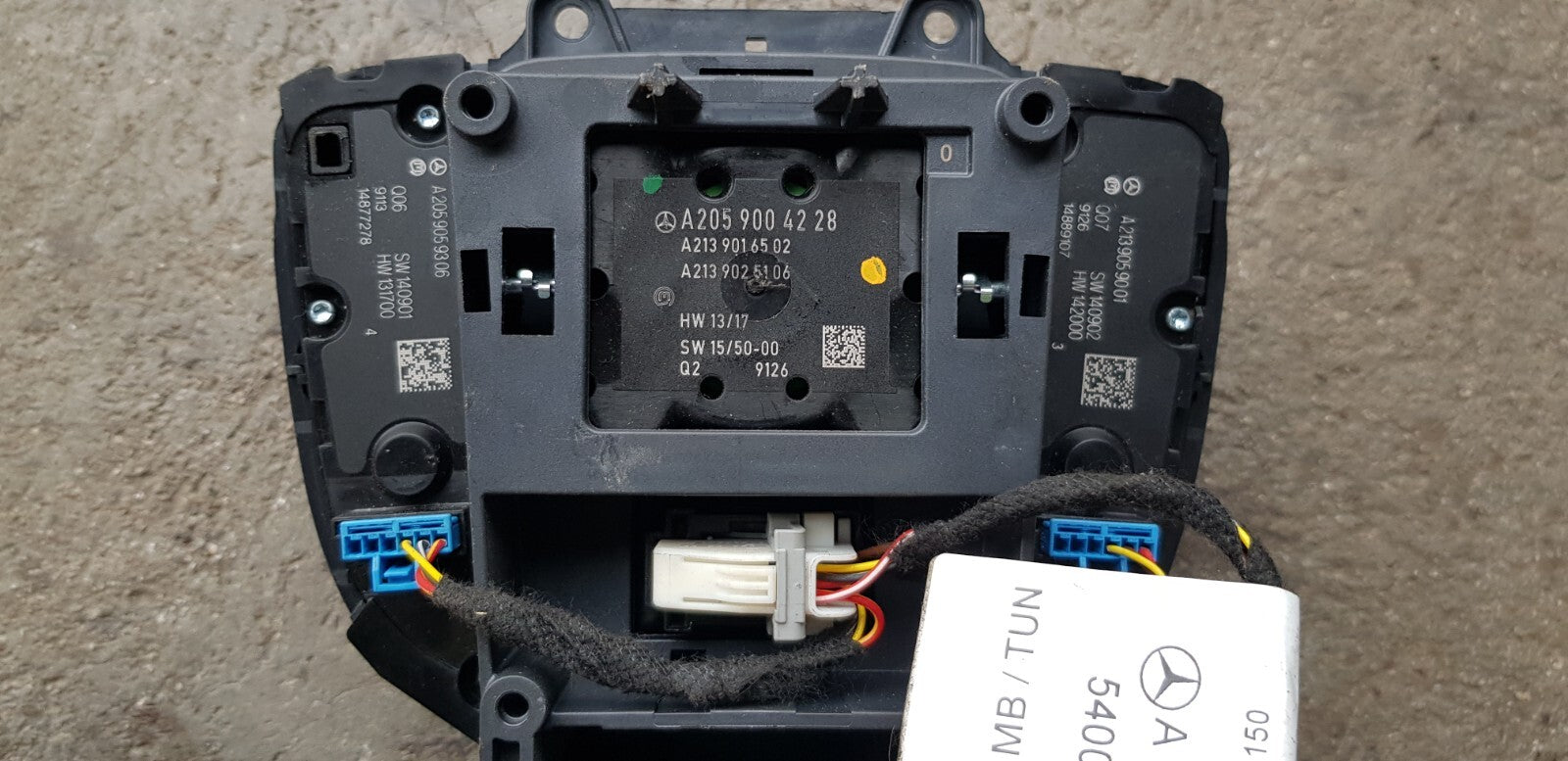 Mercedes W205 Multimedia Bedienteil A 2059004228 A 2059059306 A 2139059001