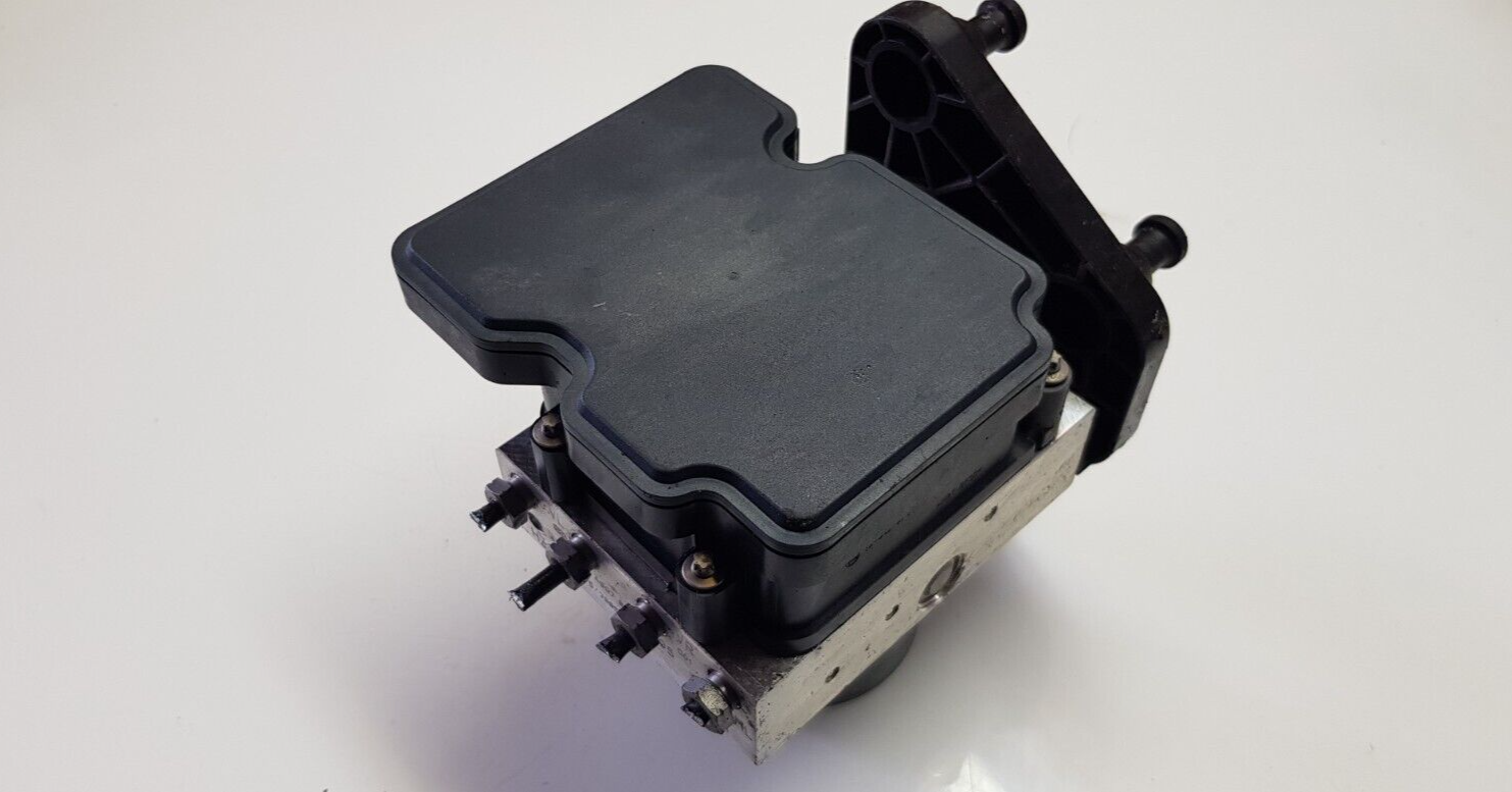 Mercedes Sprinter ABS Hydraulikblock Pumpe Steuergerät A 9079009305 0265956615
