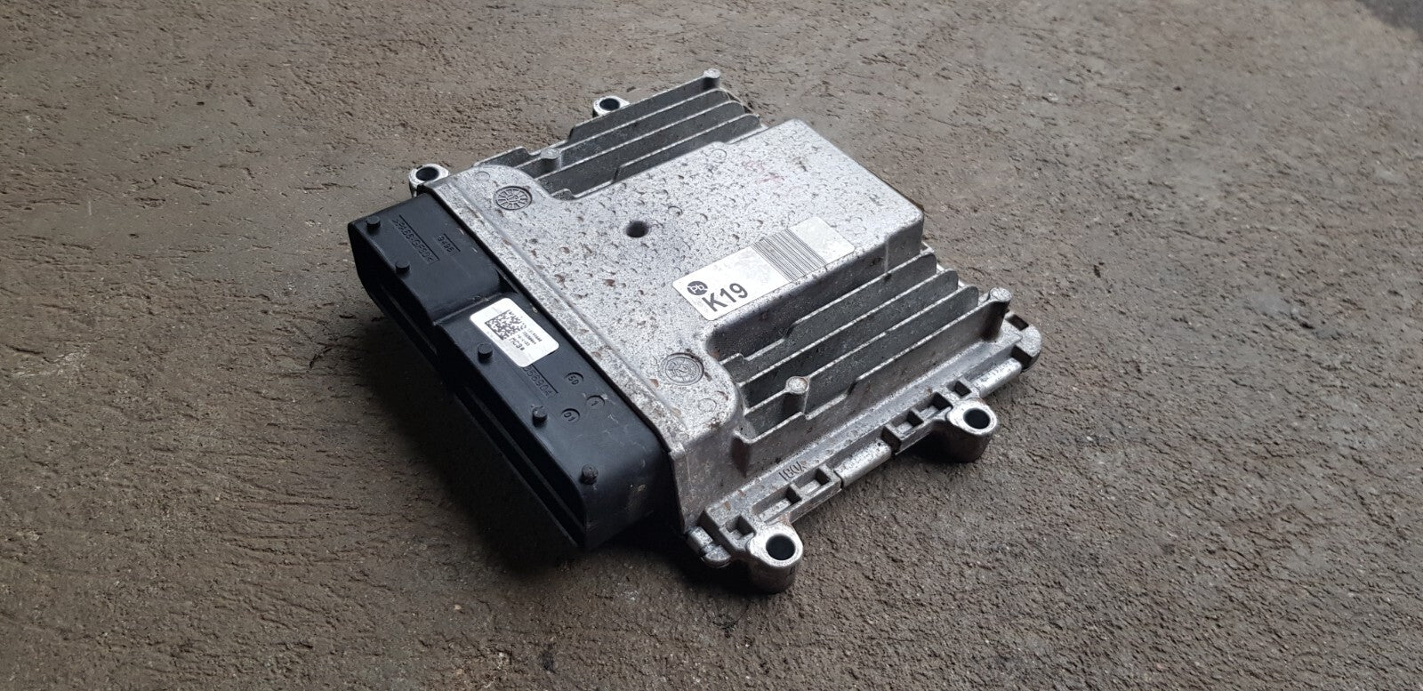 Hyundai Motorsteuergerät Steuergerät 391A1-03HK0 39110-03HK0