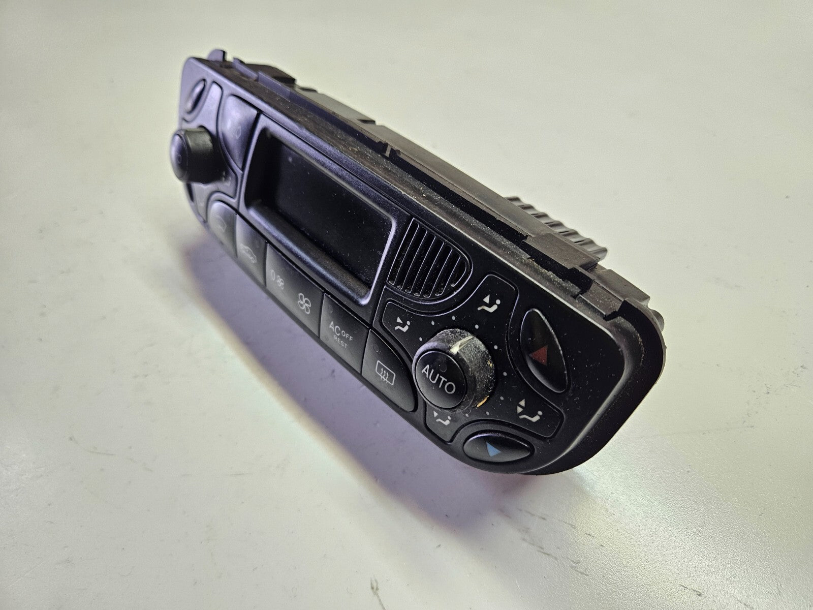 Mercedes C CLK W203 Klimabedienteil Bedienteil 2098300285 ♻️
