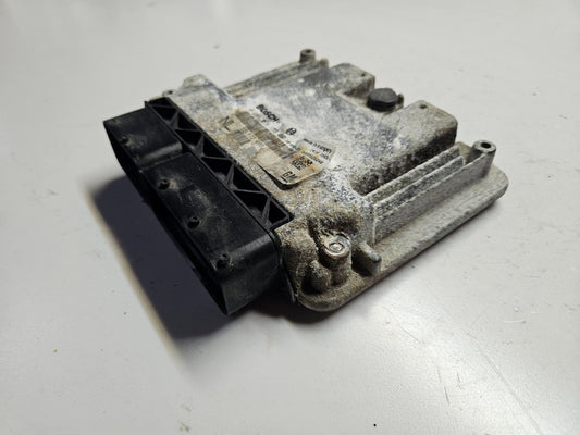 Saab Motorsteuergerät Steuergerät 55572463 0281016153 ♻️