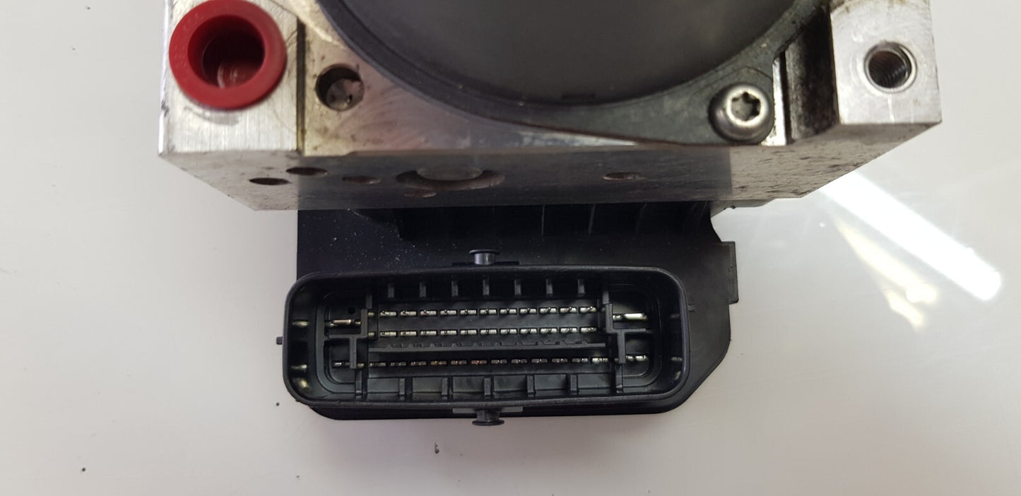 Toyota Hilux ABS Hydraulikblock Pumpe Steuergerät 44540-71500 89541-71530