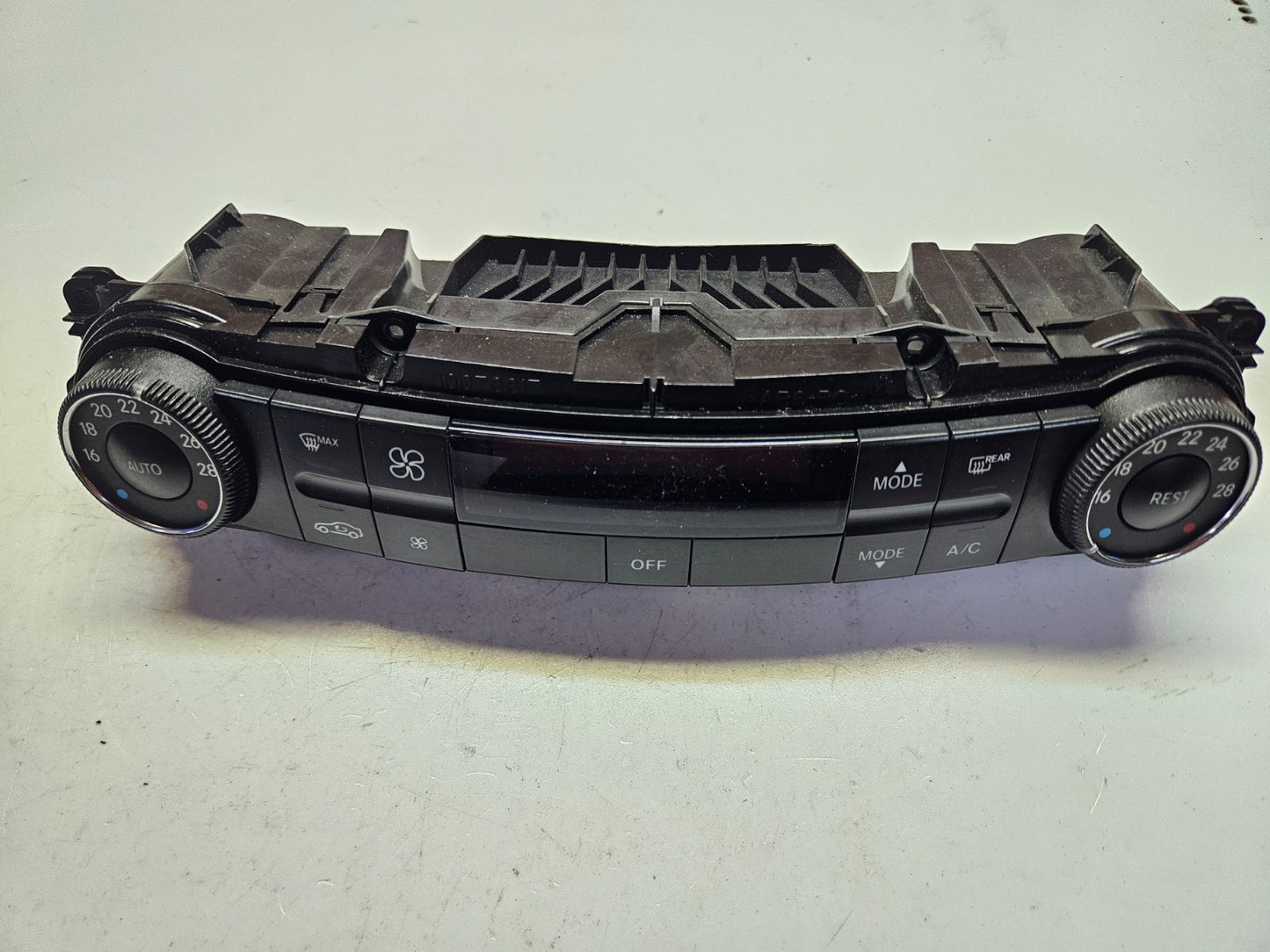 Mercedes E-Klasse W211 Klima Klimabedienteil Heizung 2118303190 ♻️
