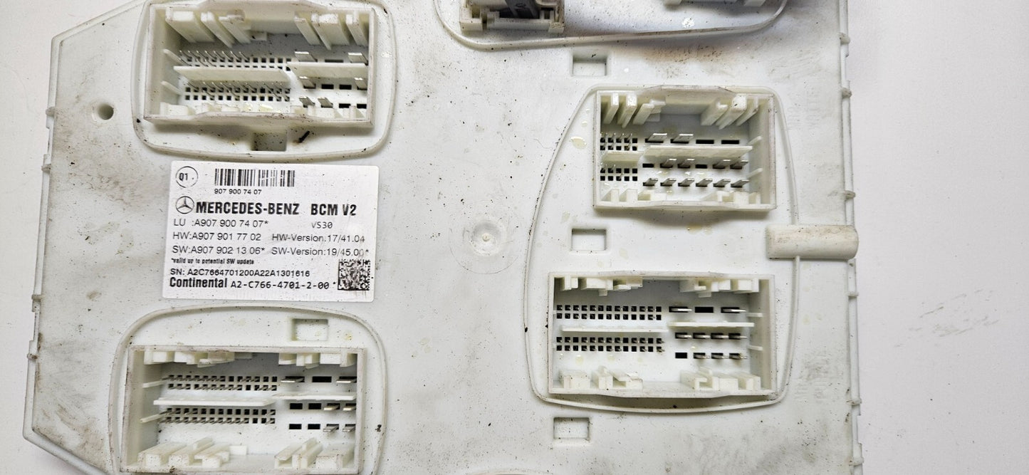 Mercedes Sprinter BCM Steuergerät A 9079007407 A 9079017702